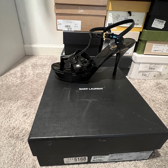 Saint Laurent Glossy Black Sandals - Picture 3 of 8